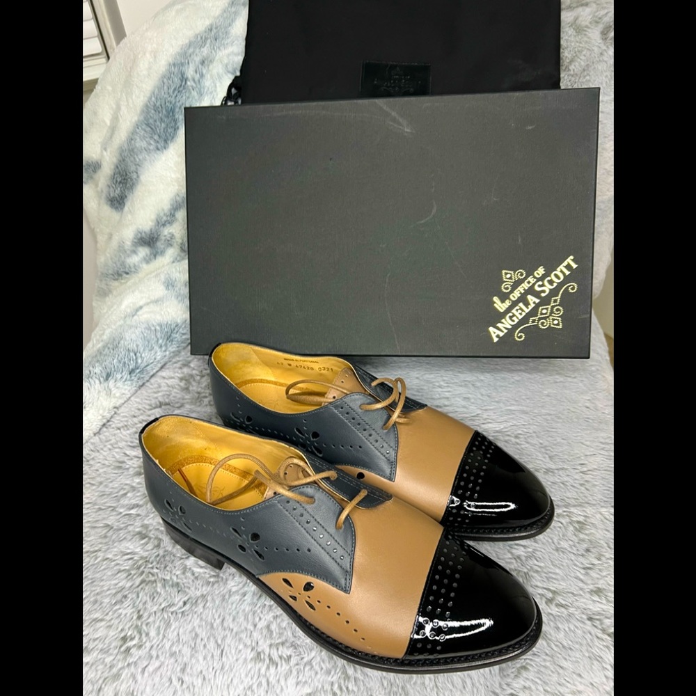 The Office of Angela Scott Oxfords Size 42w
